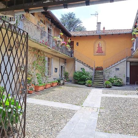 Gabbinoholidayhome Appartamento In Suggestiva Corte Como Kültér fotó