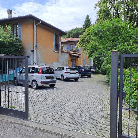 Gabbinoholidayhome Appartamento In Suggestiva Corte Como Kültér fotó
