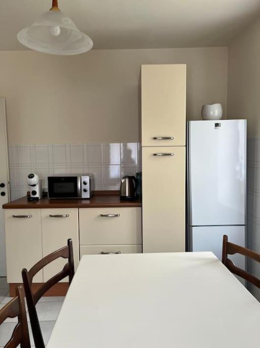 Gabbinoholidayhome Appartamento In Suggestiva Corte Como Kültér fotó